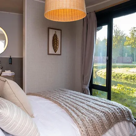 Semesterbostad In Tournai Award-winning Park