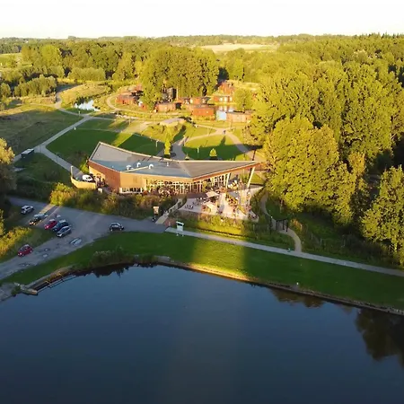 In Tournai Award-winning Park بيت للعطل