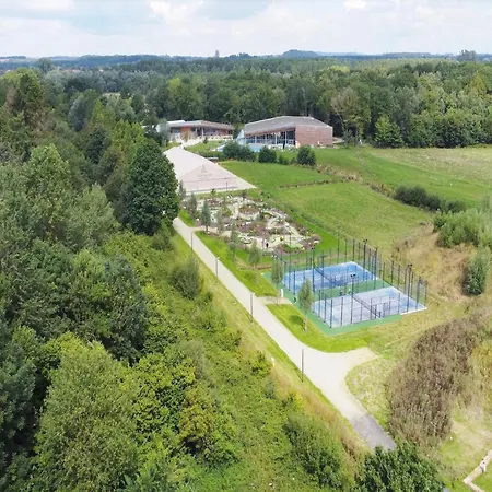 In Tournai Award-winning Park Semesterbostad Antoing