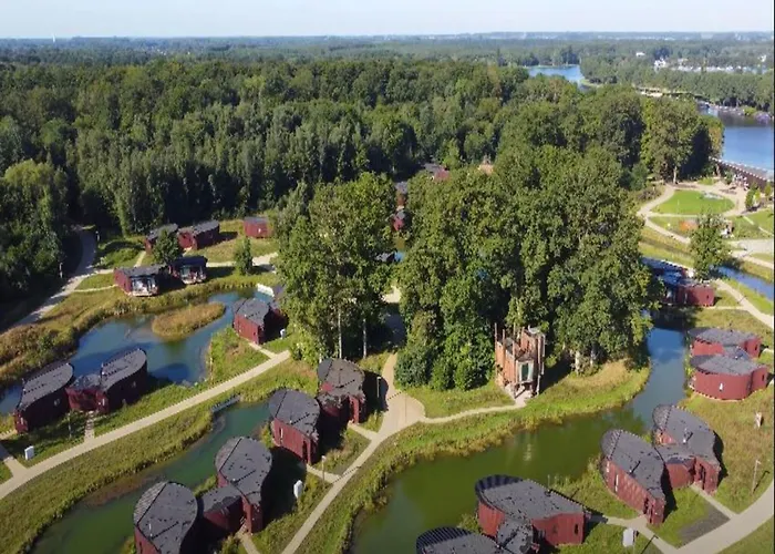 Ferienhaus In Tournai Award-winning Park
